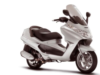 x8_250cc scooter rental